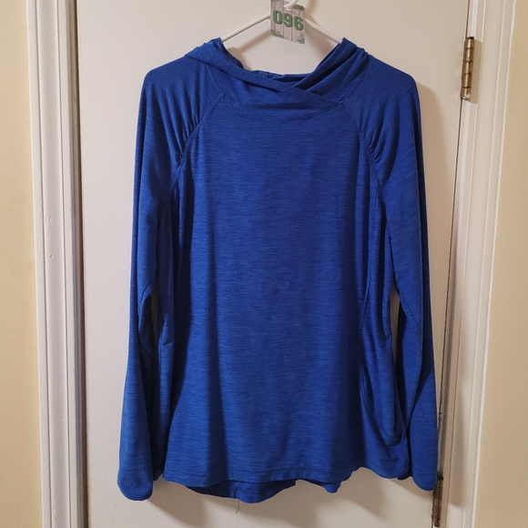 96. Danskin Hoodie sz L - Picture 1 of 3